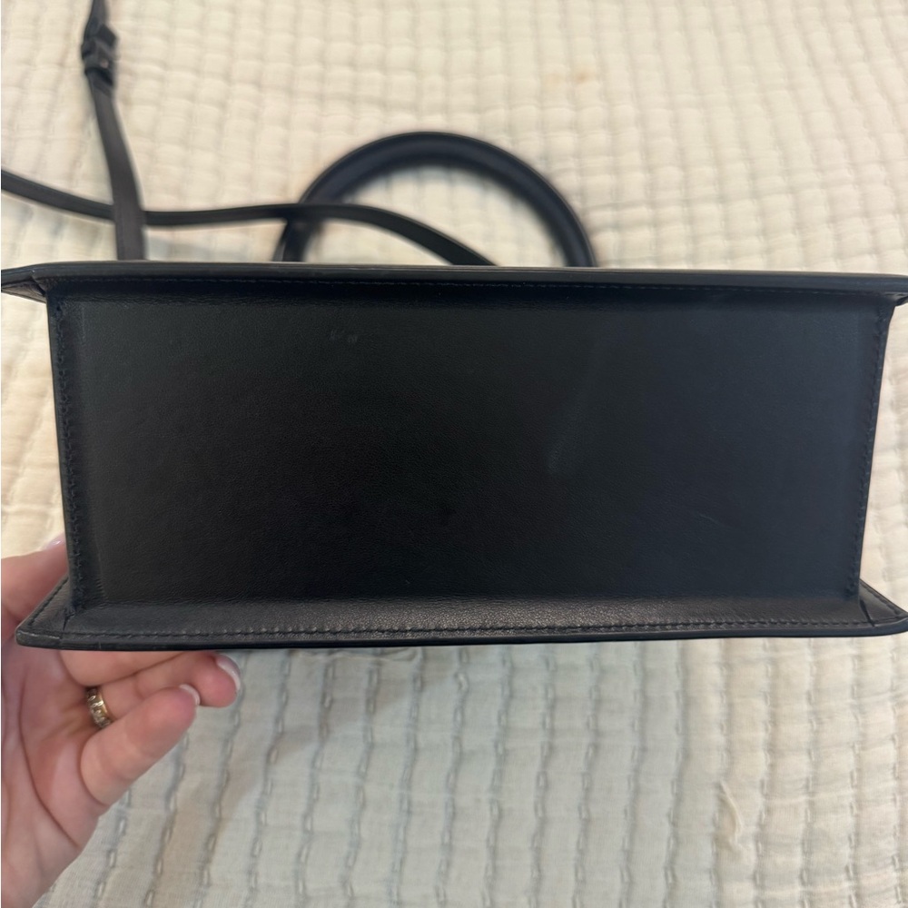 Jacquemus Black Leather Handbag - Picture 4 of 9